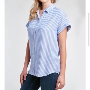 BeachLunchLounge button up